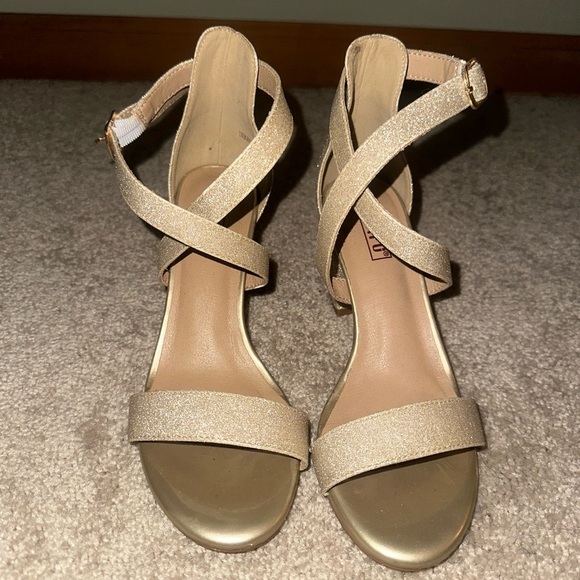 IDIFU Shoes - IDIFU Gold Strappy Heels